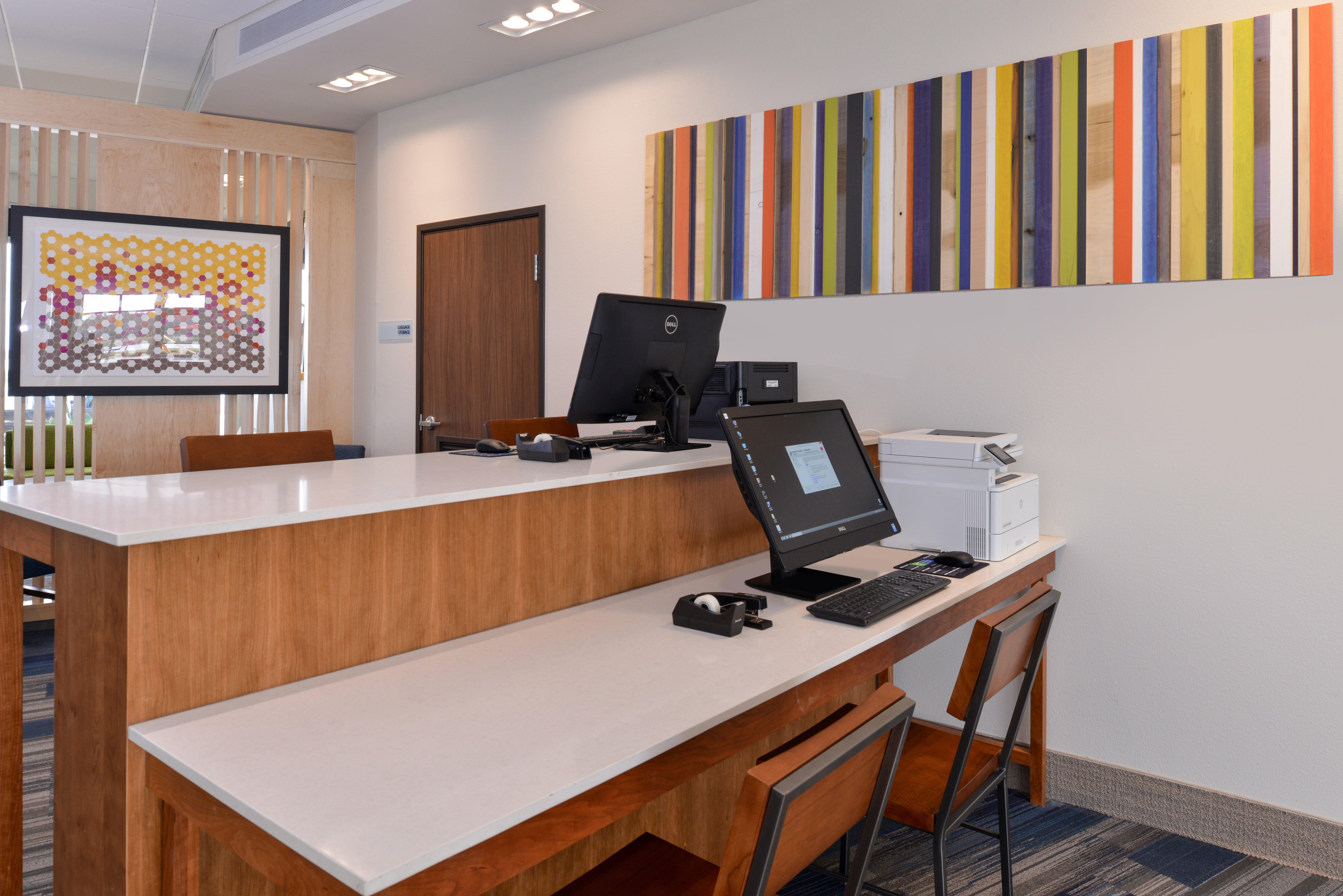 Holiday Inn Express & Suites Trinity By Ihg Екстер'єр фото