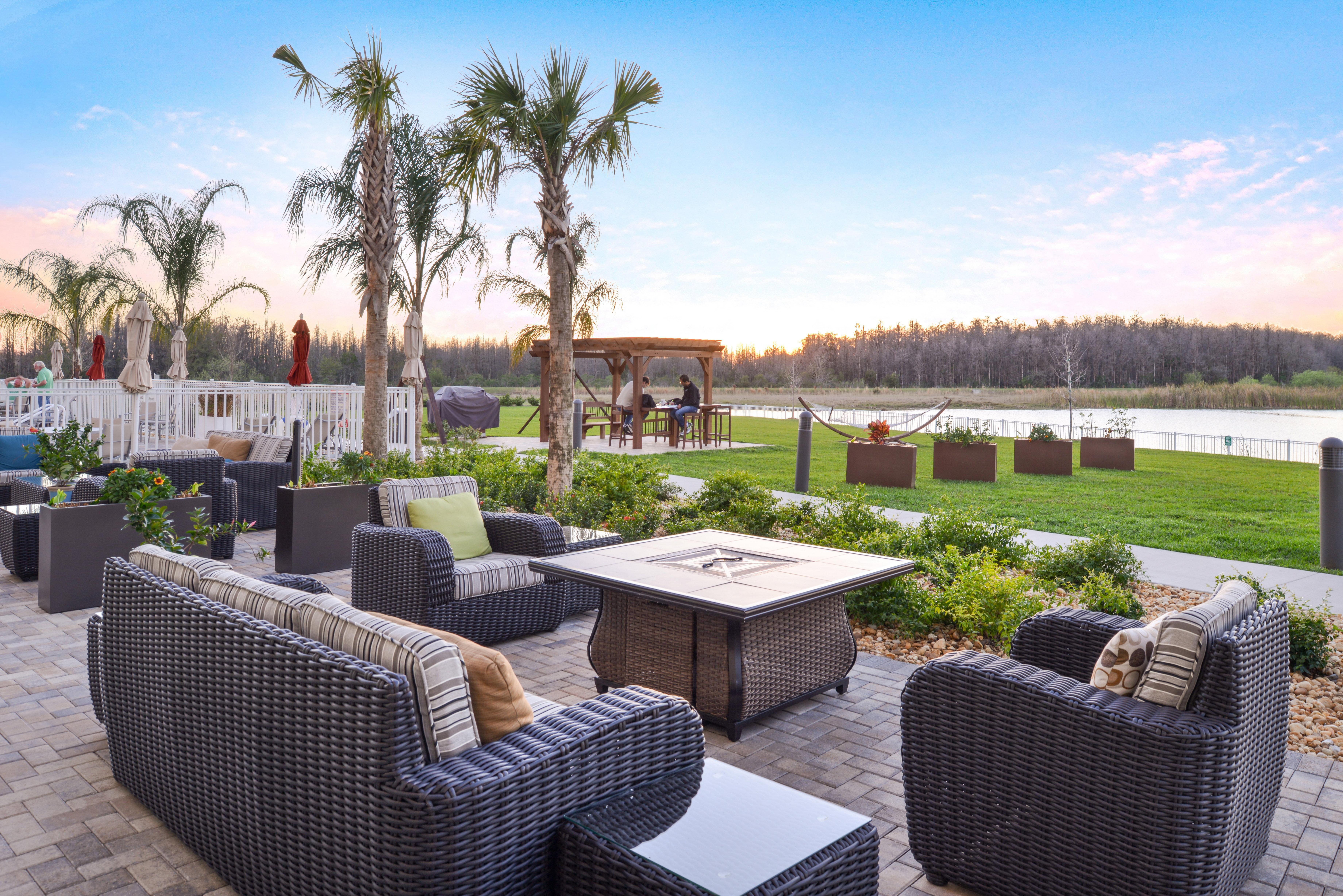 Holiday Inn Express & Suites Trinity By Ihg Екстер'єр фото