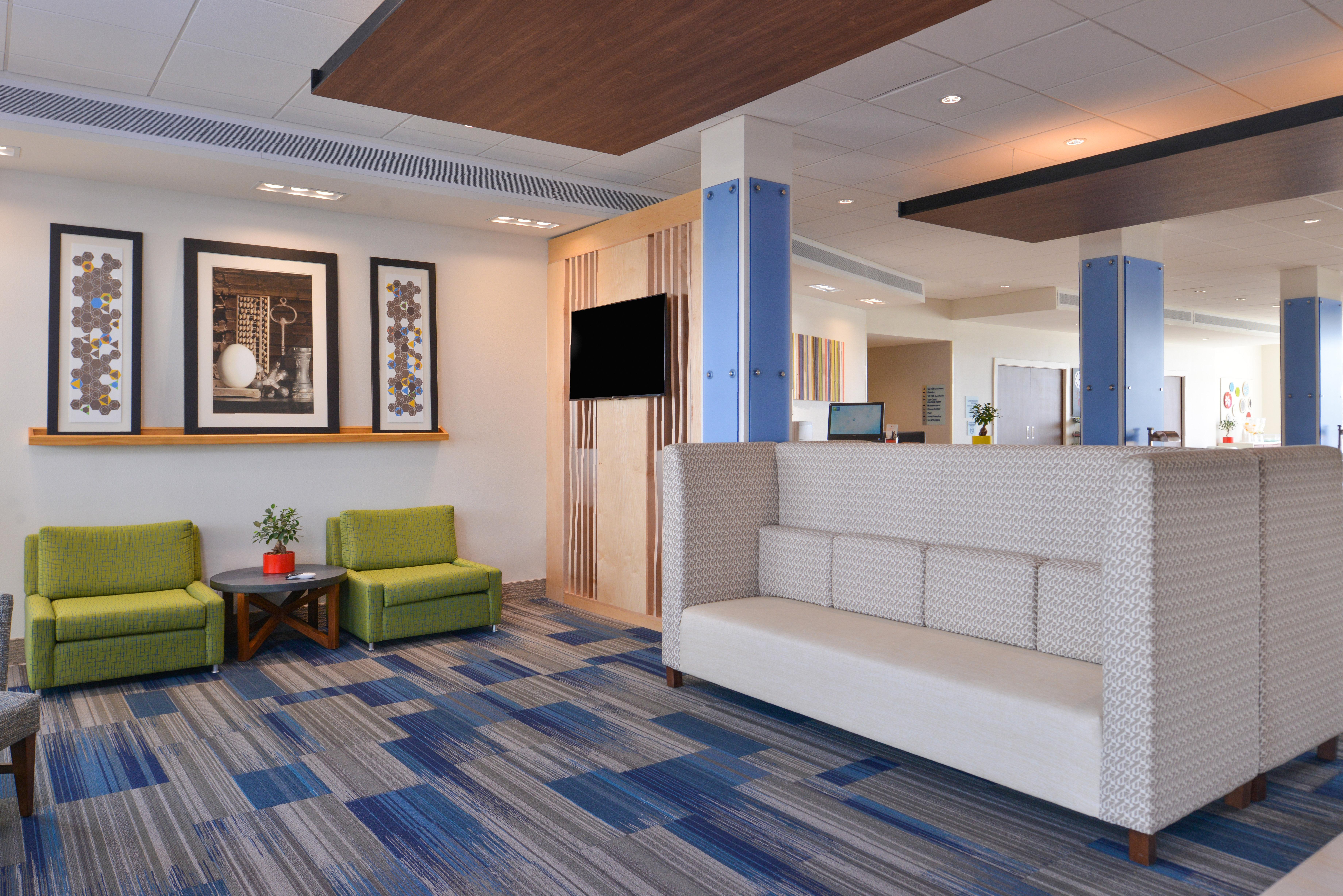 Holiday Inn Express & Suites Trinity By Ihg Екстер'єр фото