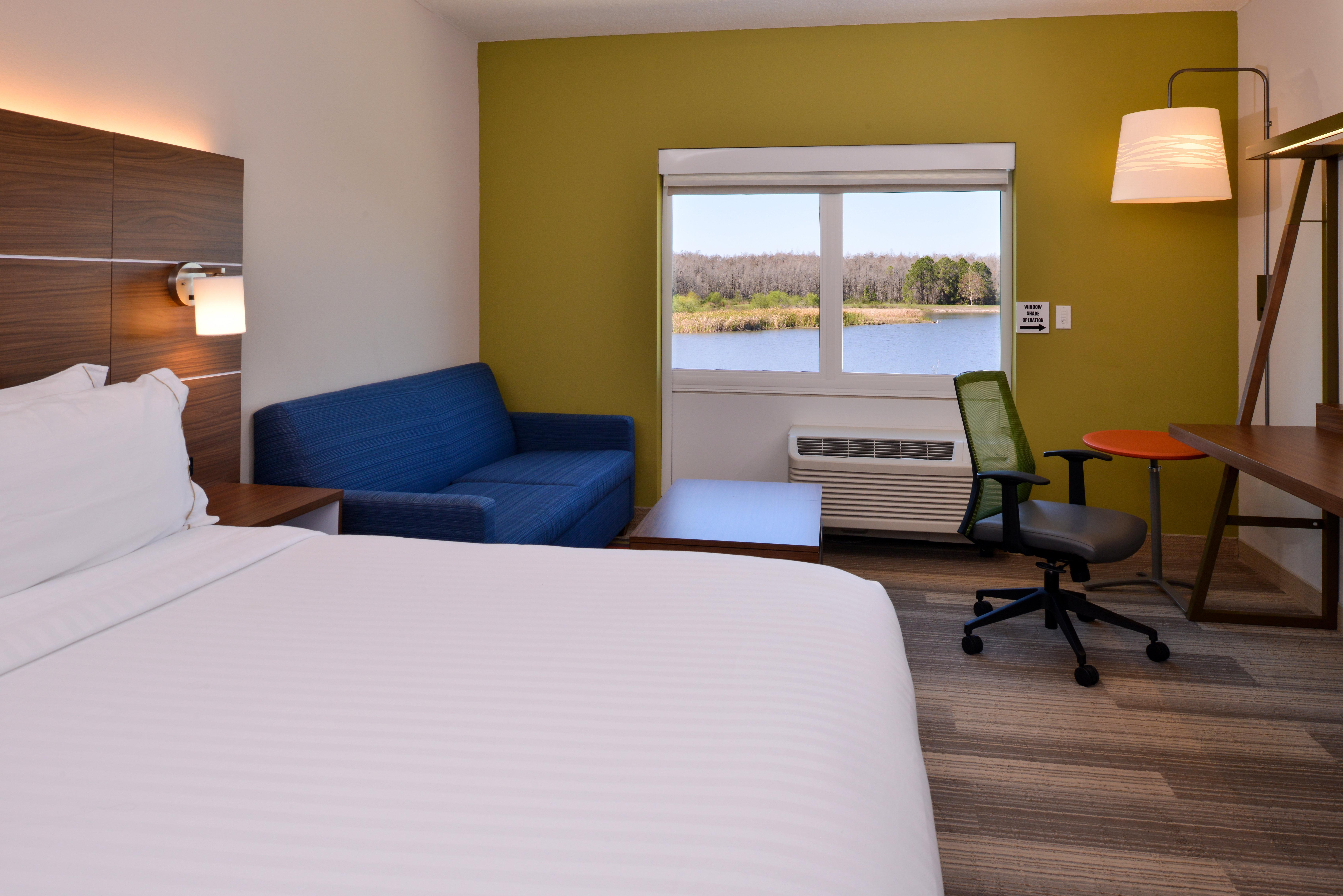 Holiday Inn Express & Suites Trinity By Ihg Екстер'єр фото