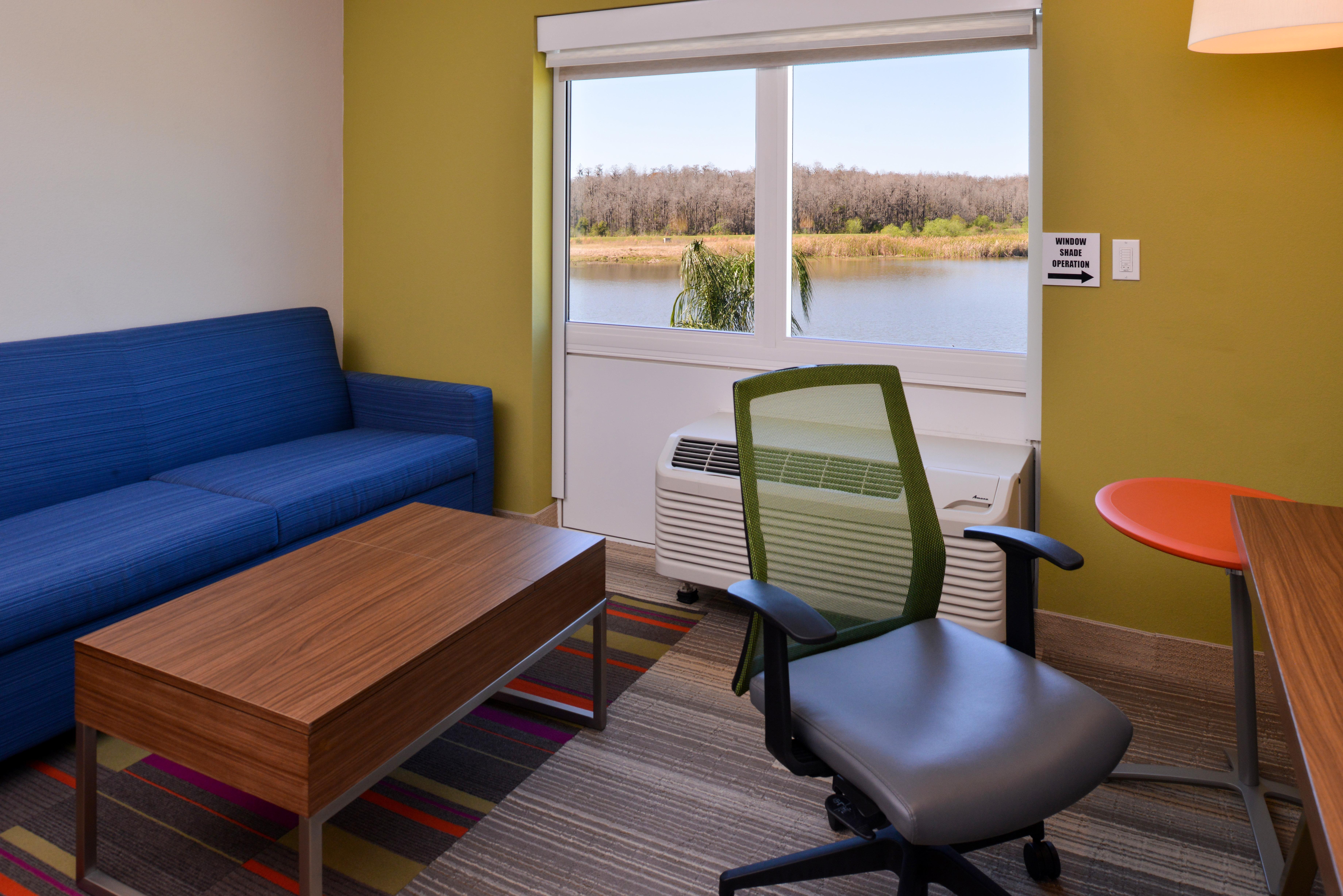 Holiday Inn Express & Suites Trinity By Ihg Екстер'єр фото